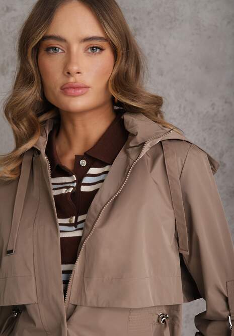 Ciemnobeżowa Kurtka Przejściowa Typu Parka z Odpinanym Kapturem Ozdobiona Sznurkami Fallaiah 5