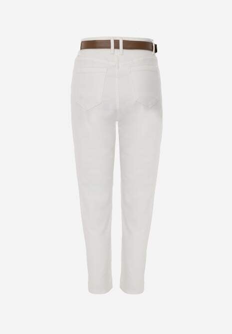 Białe Jeansy Mom Fit z Wiskozą Bawełną i Paskiem z Metaliczną Klamrą Salennith 7
