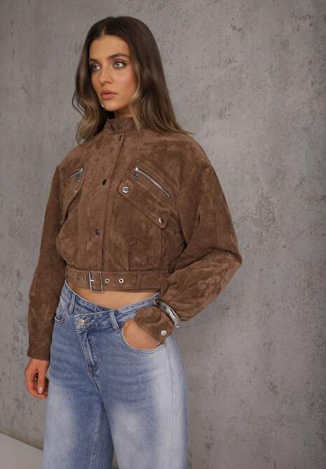Brązowa Kurtka Utility Cropped z Imitacji Zamszu z Suwakami i Paskiem w Talii Gleania