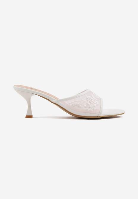 Białe Siateczkowe Klapki na Metalicznej Szpilce z Imitacją Pereł i Haftem w Kwiaty Polia 4