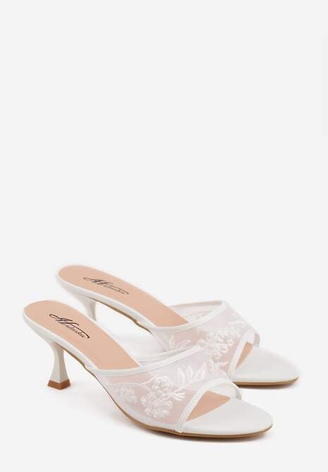 Białe Siateczkowe Klapki na Metalicznej Szpilce z Imitacją Pereł i Haftem w Kwiaty Polia 5