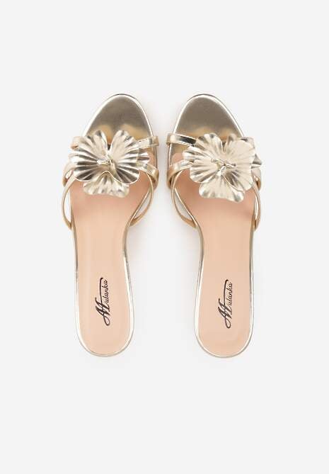 Złote Klapki na Szpilce z Ozdobnym Kwiatkiem Brialora 6