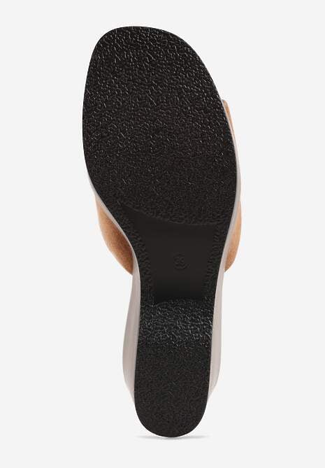 Jasnobrązowe Klapki Typu Drewniaki z Imitacji Zamszu na Koturnie Abilisa 7