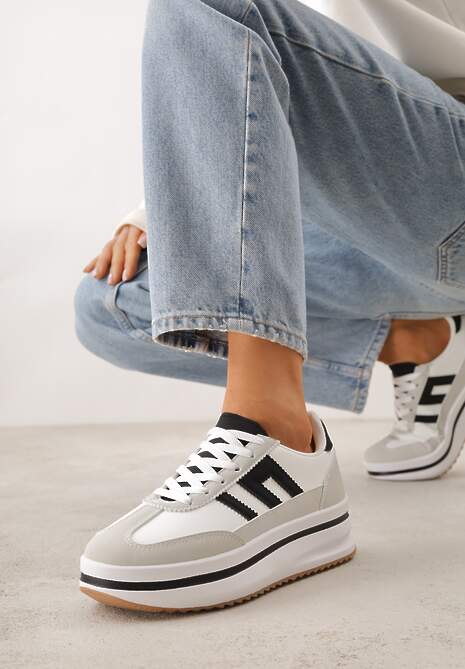 Białe Sneakersy na Platformie z Geometrycznym Motywem Hippiopis