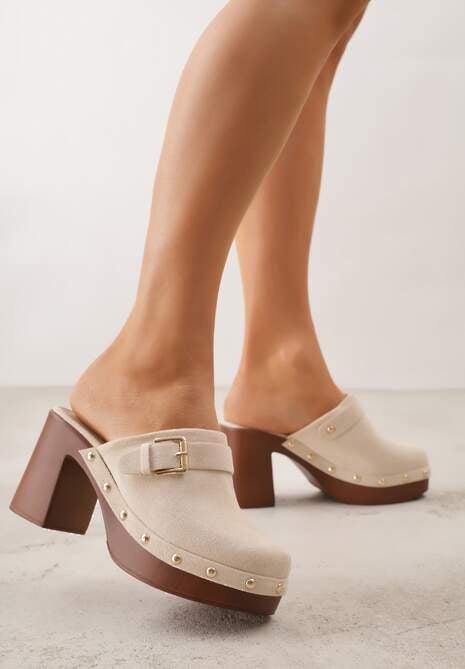 Beżowe Klapki na Słupku w Stylu Chodaków z Klamrami i Nitami Semelaia