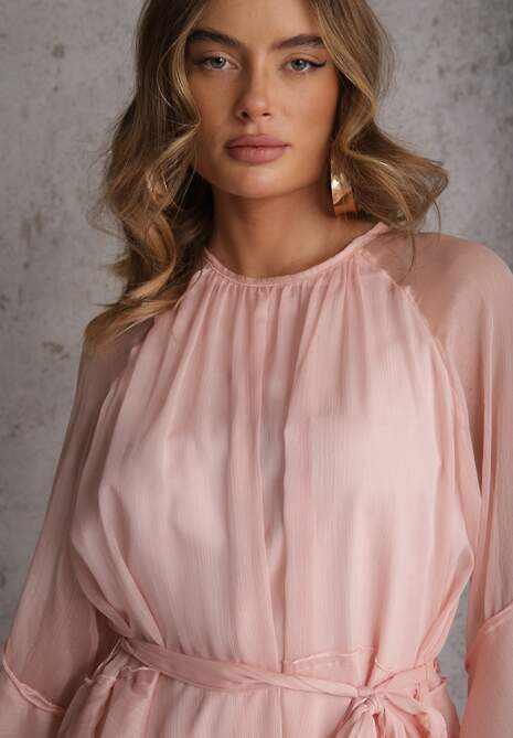 Różowa Eteryczna Sukienka z Falbanami i Wiązanym Paskiem w Talii Rivania 5