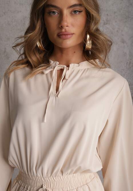 Beżowa Sukienka z Wiskozą o Rozkloszowanym Kroju z Falbankami i Wiązaniem Meriianes 5