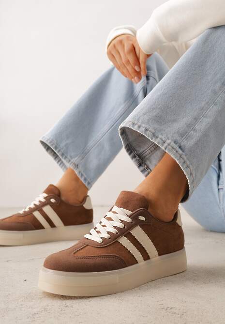 Brązowe Sneakersy na Platformie w Stylu Tenisówek Ozdobione Paskami Ladia