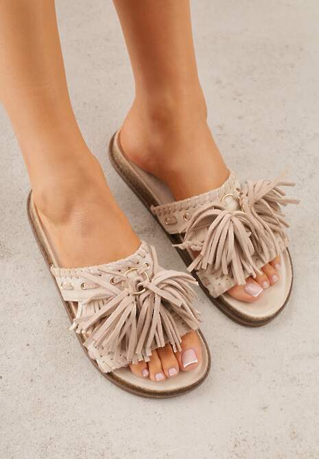 Beżowe Klapki Boho z Ozdobnymi Frędzlami Samsonitta
