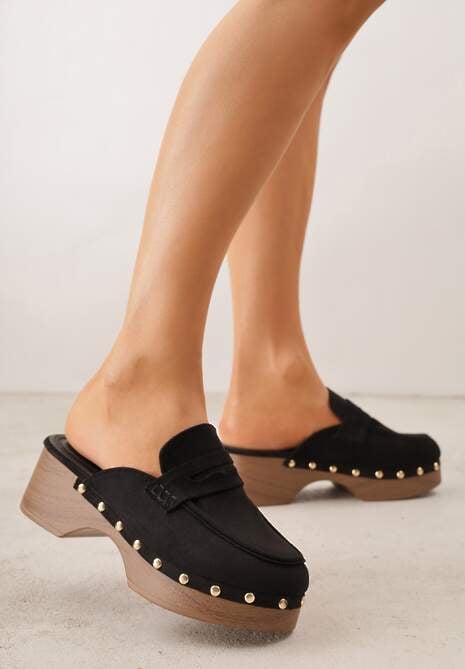 Czarne Klapki Drewniaki o Fasonie Loafersów z Ozdobnymi Nitami Sargita