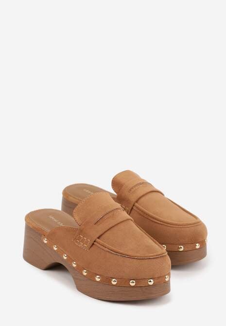 Jasnobrązowe Klapki Drewniaki o Fasonie Loafersów z Ozdobnymi Nitami Sargita 5