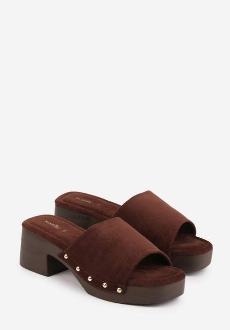 Brązowe Klapki w Stylu Drewniaków z Nitami na Klockowym Obcasie Junikofa 5