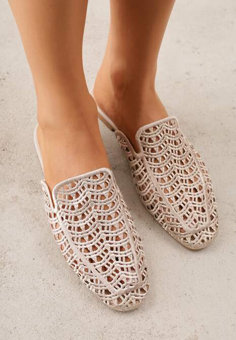 Beżowe Ażurowe Klapki Mule z Plecioną Cholewką Raguela