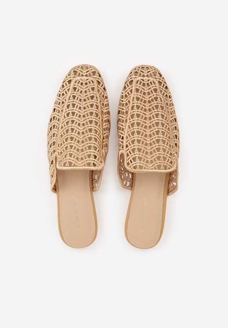 Ciemnobeżowe Ażurowe Klapki Mule z Plecioną Cholewką Raguela 6