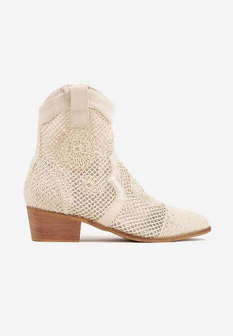 Beżowe Botki Kowbojki na Stożku z Ażurową Cholewką z Haftem Isarna 4