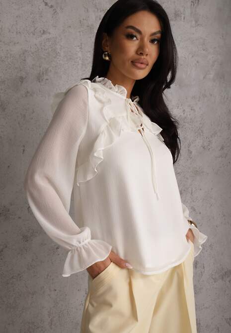 Biała Bluzka w Stylu Coquette z Falbankami i Wiązaniem przy Szyi Seathrina