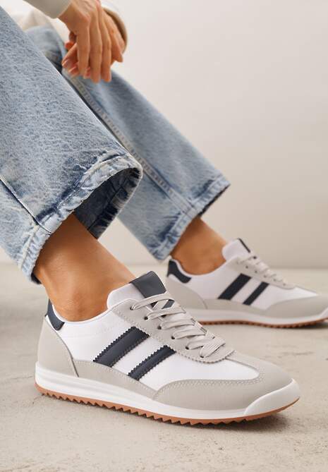 Białe Sneakersy Ozdobione Dwoma Paskami Lannatea