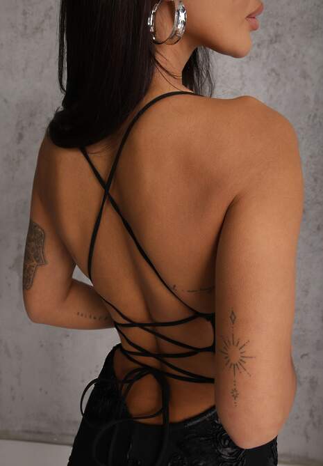 Czarna Wieczorowa Sukienka z Siateczki z Gorsetowym Wiązaniem na Plecach Cezenna 5