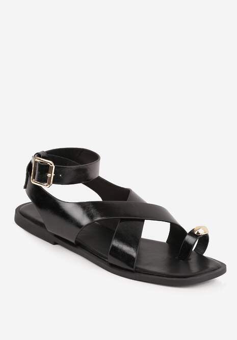 Czarne Sandały w Stylu Japonek Ozdobione Metaliczną Aplikacją Carover 5