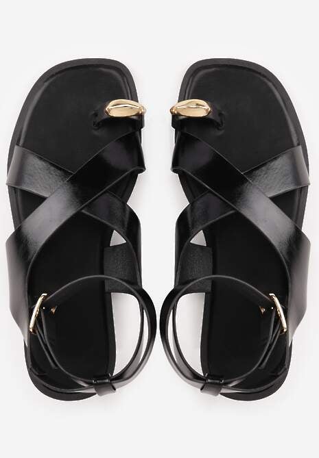 Czarne Sandały w Stylu Japonek Ozdobione Metaliczną Aplikacją Carover 6