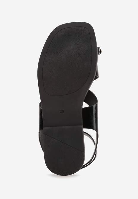 Czarne Sandały w Stylu Japonek Ozdobione Metaliczną Aplikacją Carover 7