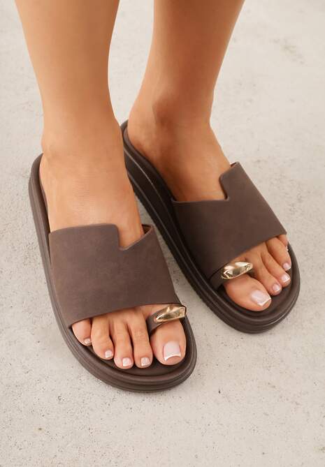 Brązowe Klapki Japonki Ozdobione Aplikacją na Palcu Noevianna