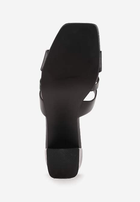 Czarne Klapki na Słupku z Kwadratowym Noskiem i Ozdobnymi Wycięciami Daerika 7