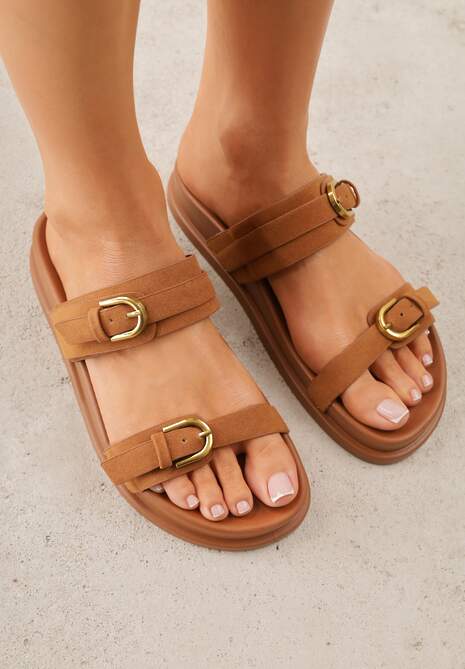 Brązowe Klapki Ozdobione Metalicznymi Klamrami Zelivra