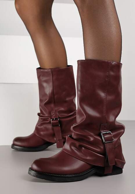 Bordowe Botki Bikery z Wywiniętą Cholewką z Marszczeniem i Klamrą Fenilea