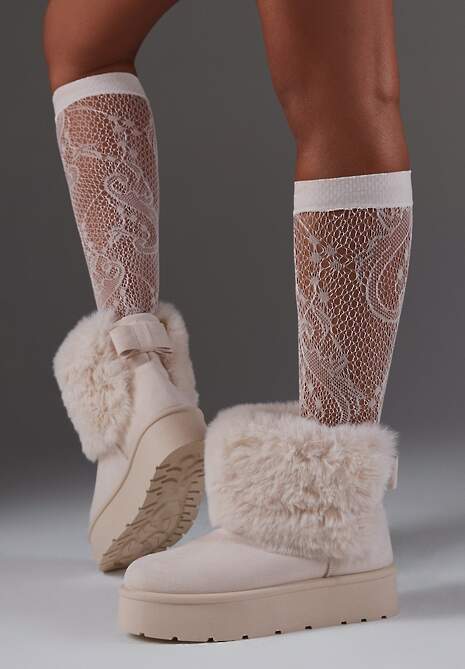 Beżowe Śniegowce z Cholewką za Kostkę Ocieplane z Futerkiem i Małą Kokardą Reinedia