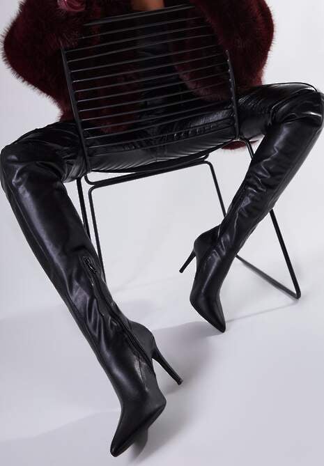 Czarne Kozaki Vices na Szpilce z Marszczoną Cholewką Calavelie