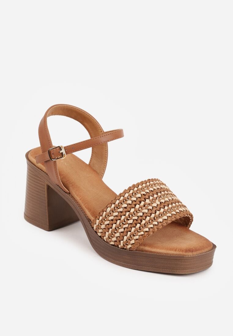 Ciemnobeżowe Plecione Sandały VICES na Słupku Stylizowanym na Drewniany Chasine 5