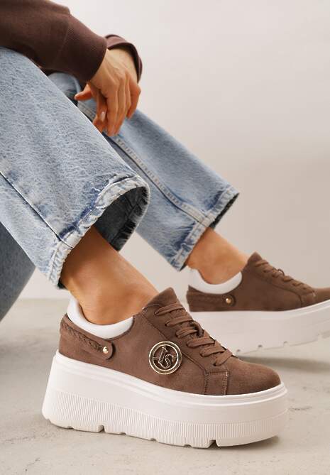 Jasnobrązowe Sneakersy Vices na Platformie Ozdobione Metaliczną Aplikacją Tatellia