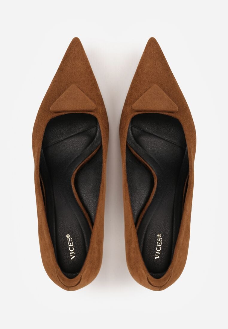 Jasnobrązowe Czółenka VICES na Obcasie Kaczuszka z Aplikacją w Kształcie Trójkąta Ilereisis 6