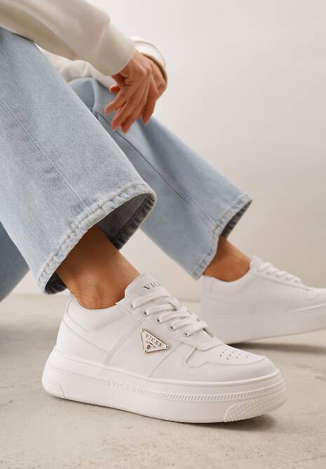 Białe Sneakersy Basic VICES na Platformie z Trójkątnym Zdobieniem Mellinata