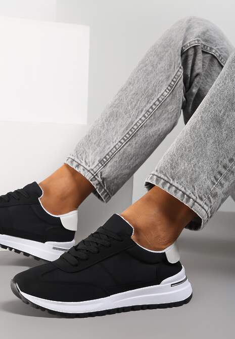 biało czarne adidasy