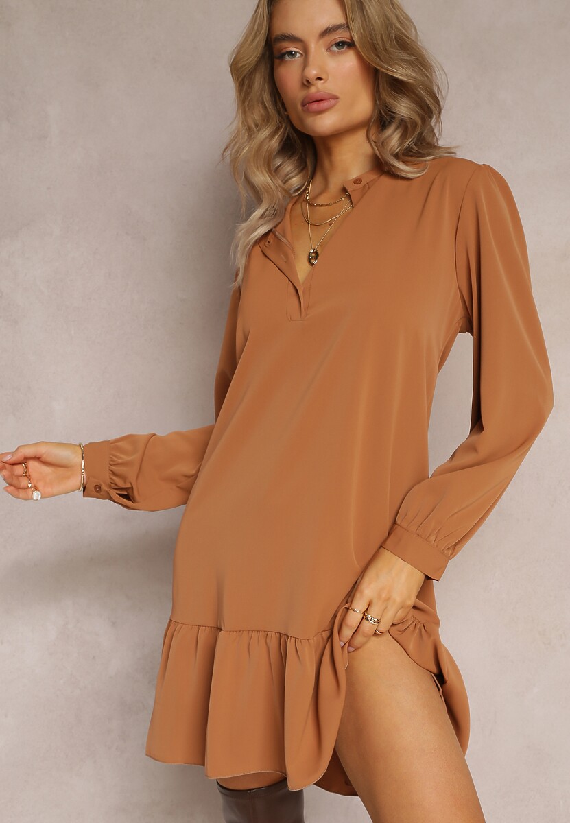 Rochie maro deschis în stil pătrat oversize Neki 1