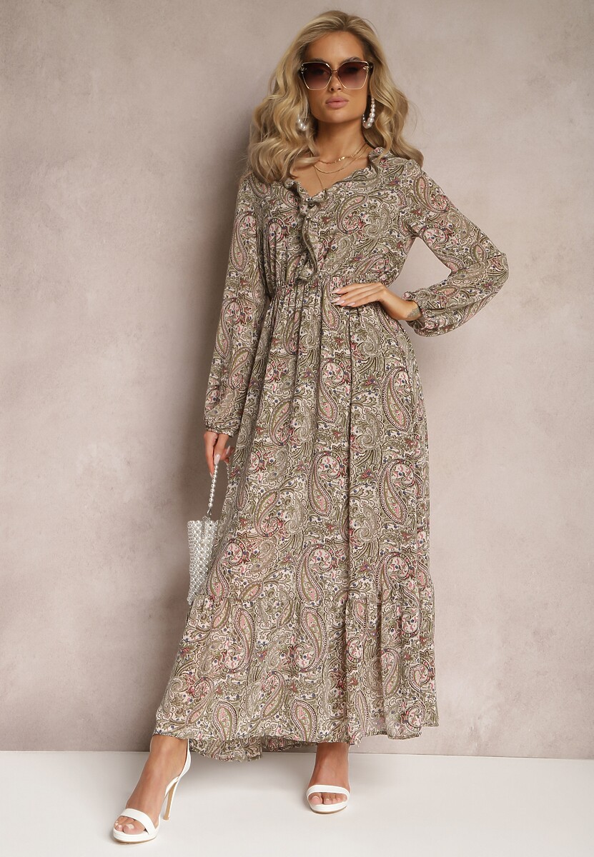 Rochie verde deschis cu volan la decolteu în model ornamental Mana 1