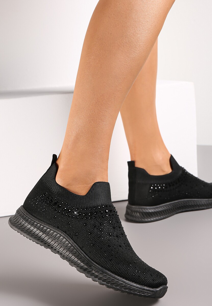 Czarne Wsuwane Buty Sportowe Ozdobione Cyrkoniami Nessos 1