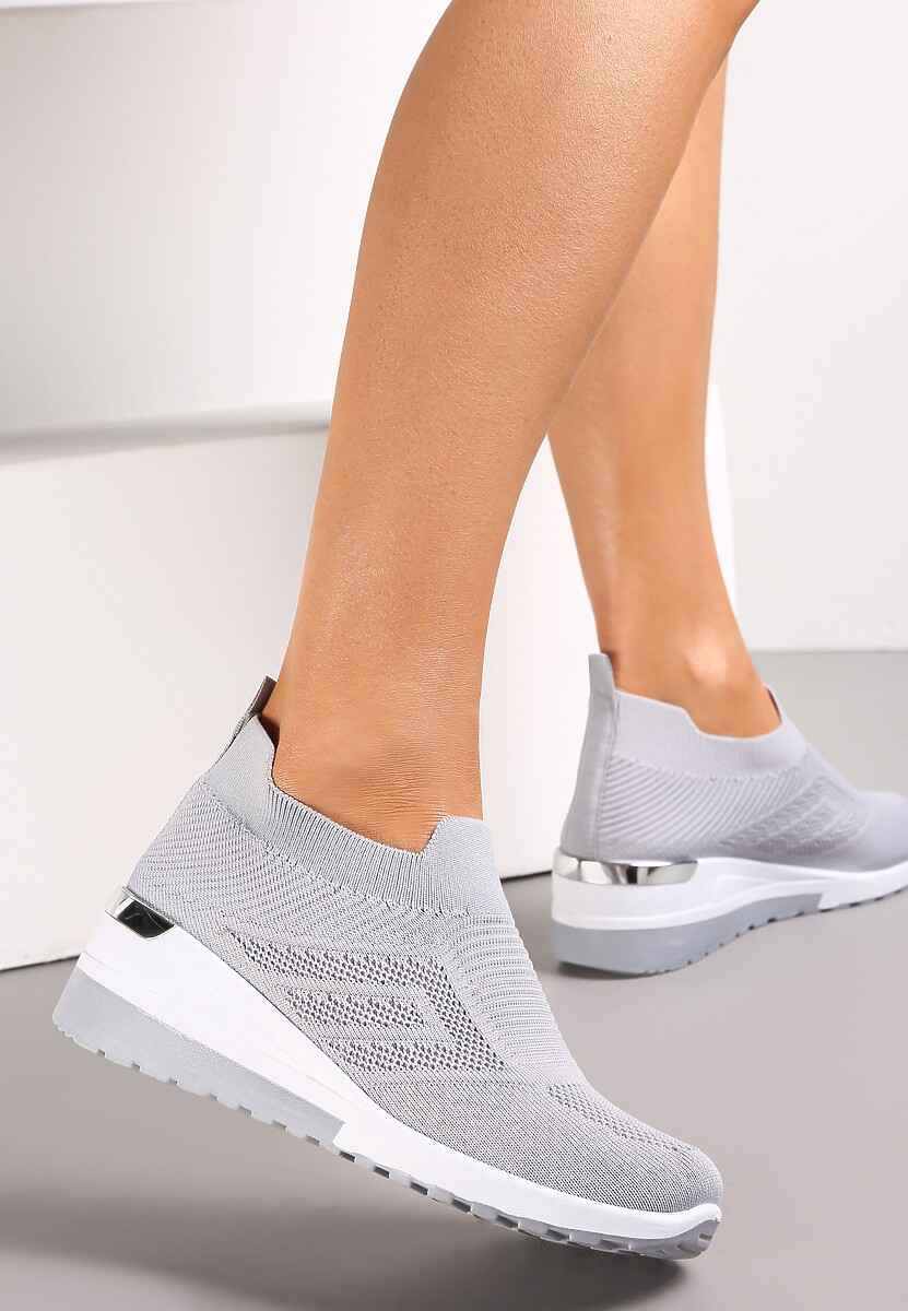 Szare Wsuwane Sneakersy na Koturnie z Metaliczną Wstawką Krisette 2