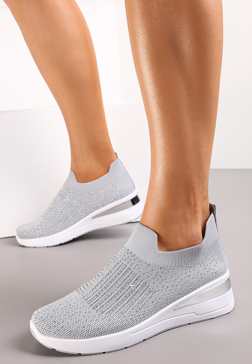 Szare Wsuwane Sneakersy na Niskim Koturnie Zdobione Cyrkoniami Taslah 1