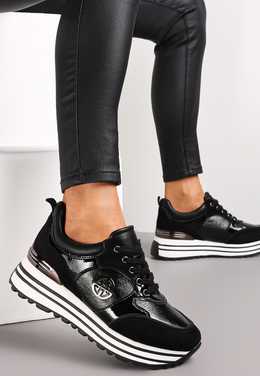 Czarne Sneakersy na Ozdobnej Podeszwie i Wkładką ze Skóry Naturalnej Agiri 1