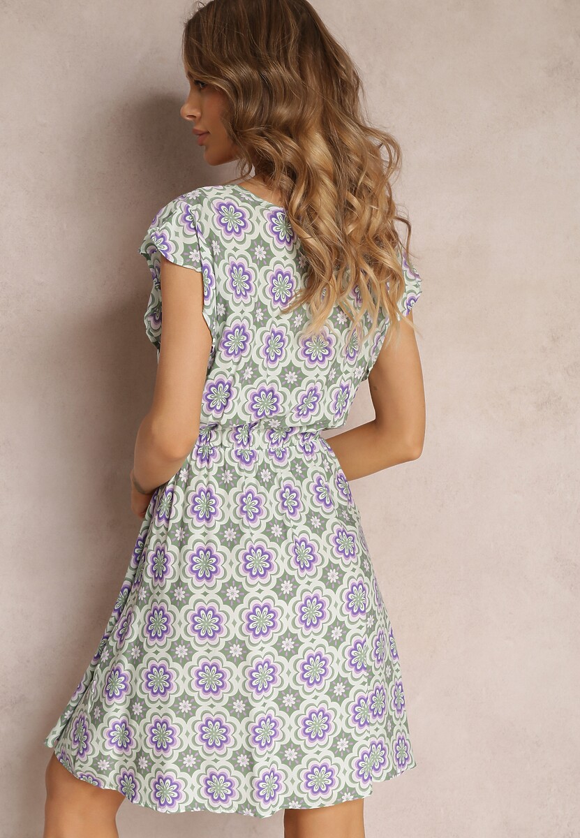 Rochie mini din bumbac verde-violet cu model mozaic și elastic în talie Fiyona 3