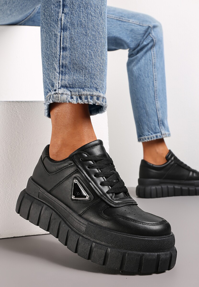 Czarne Sneakersy przed Kostkę z Perforacją i Przeszyciami Kodima 1