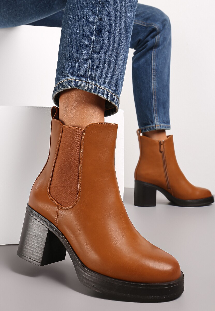 Botine maro cu toc Gofaria 1