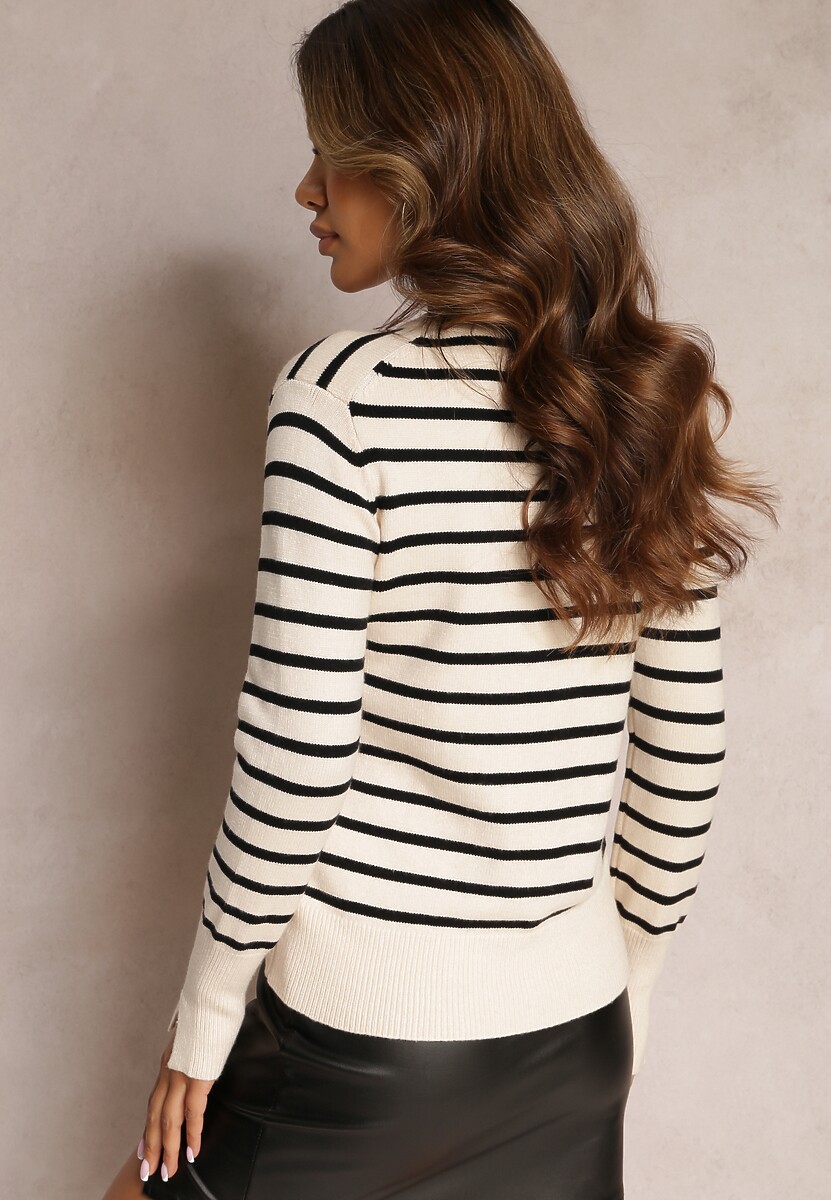 Beżowy Klasyczny Sweter w Paski Ozdobiony Serduszkiem z Cekinów Fivta 3