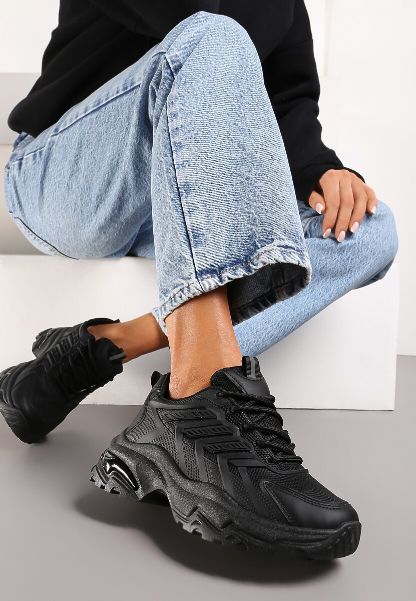 Sneakerși negri cu platformă joasă și inserții decorative pe partea superioară Amrogia 3