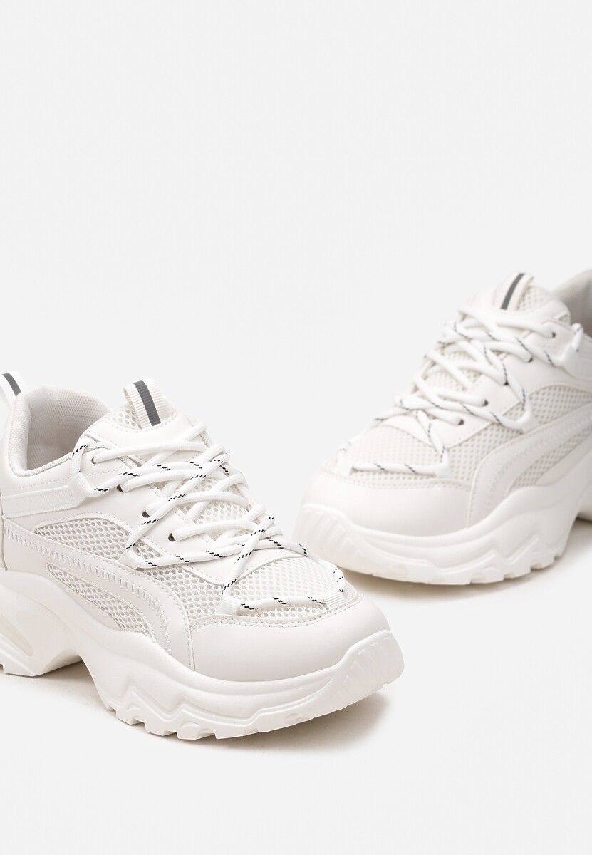 Sneakers Albi pe Talpă Masivă cu Inserții din Plasă și Șireturi
