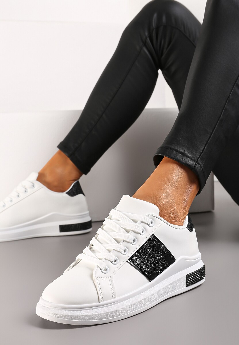 Sneakerși Alb-Negri cu Inserții Metalice și Pietre pe Talpă Groasă Wirela 1