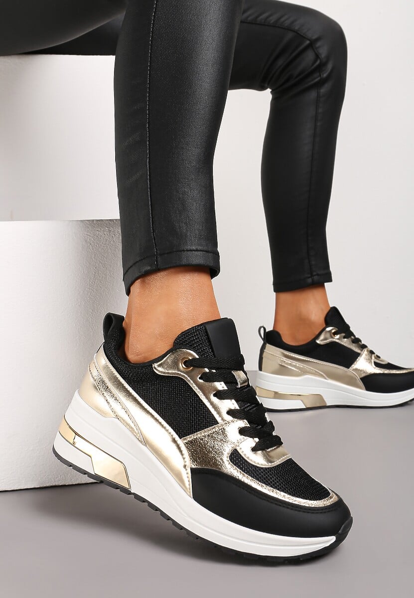 Sneakerși Negru-Aurii pe Platformă Joasă cu Petice Metalice Swerdia 1